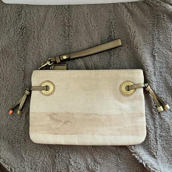 Coach beach starfish wristlet gold clutch - Picture 5 of 9